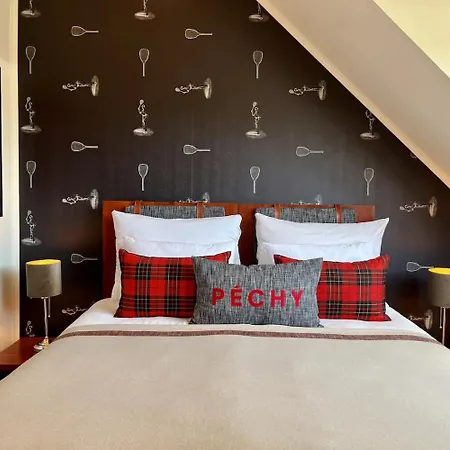 Pechy Castle