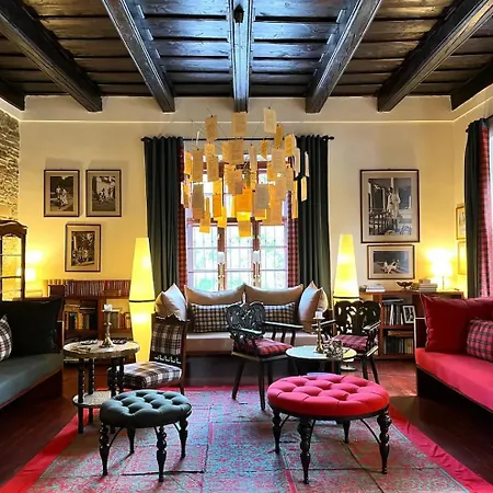 Péchy Castle Resort *