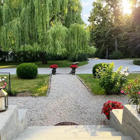 Péchy Castle Resort