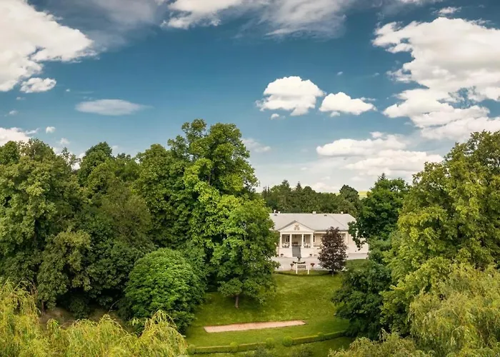 Üdülőközpont Pechy Castle *